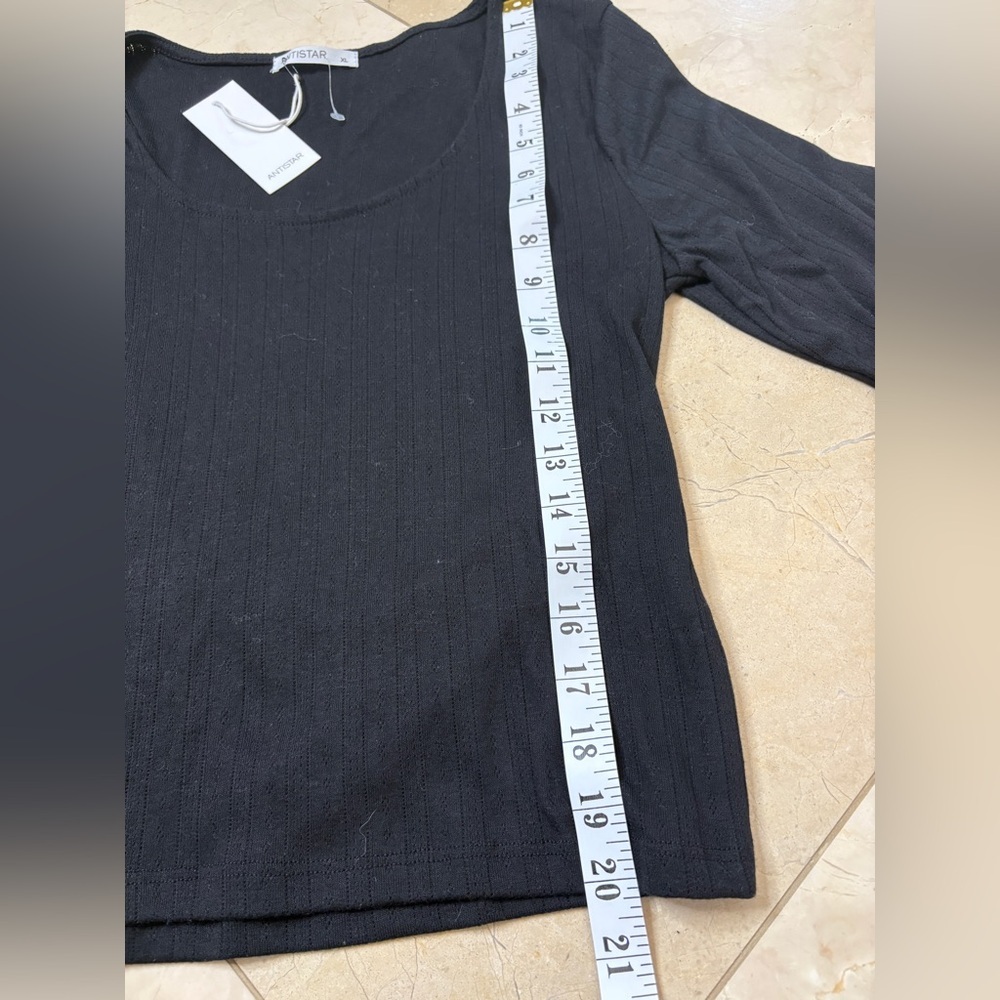 ⭐️ Antistar Black Long Sleeve Cropped Top- size XL - Picture 5 of 8